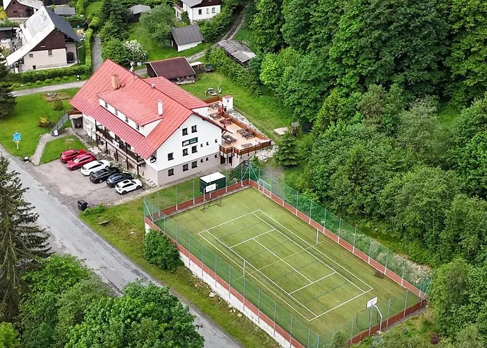 Zdobnice ホテル リフノフ・ナト・クニェジュノウ